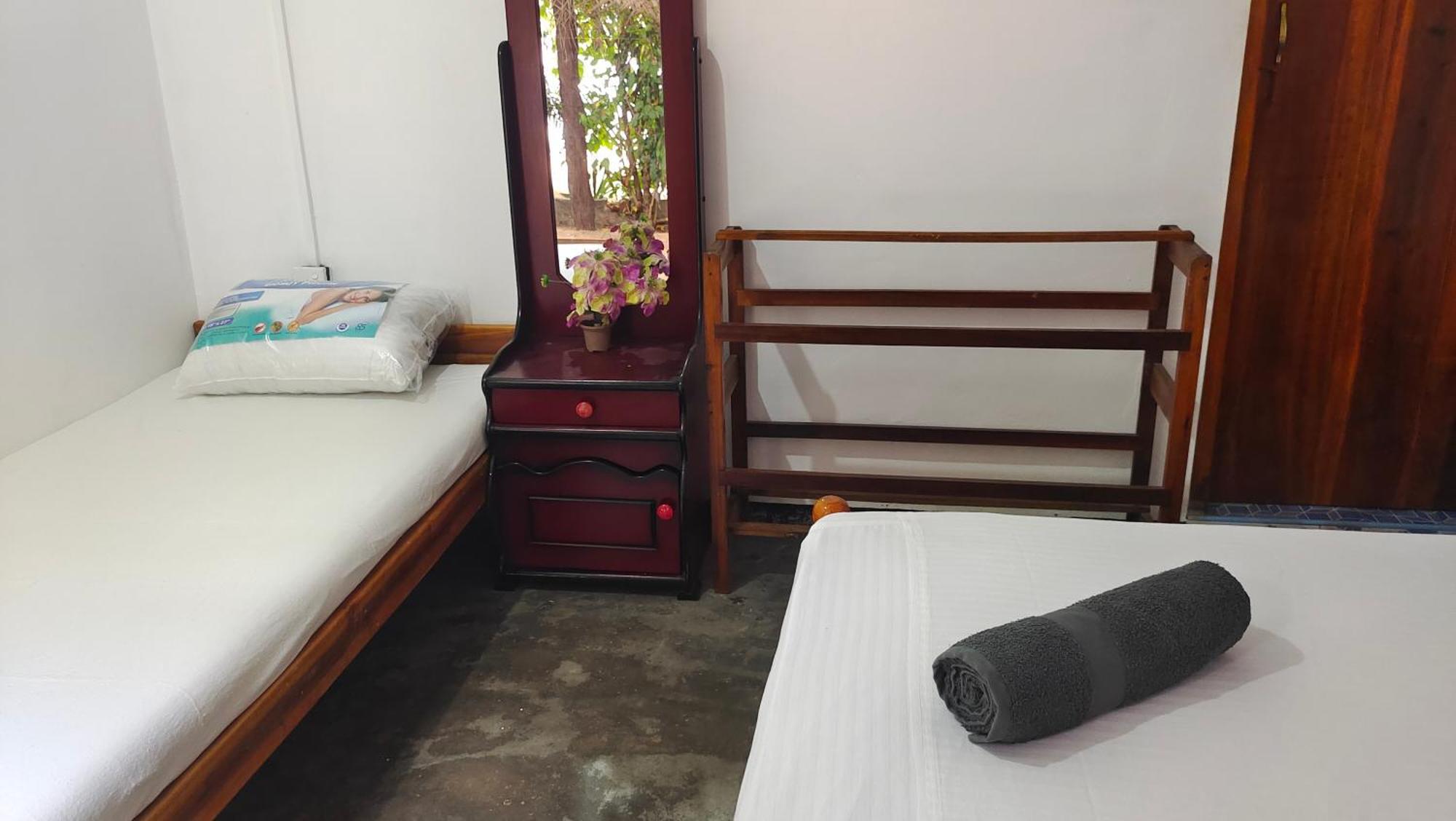 Auberge de jeunesse Costels Arugambay à Baie d'Arugam Chambre photo